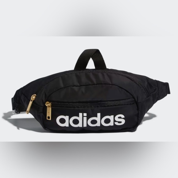 adidas Handbags - ⭐️ Host Pick ⭐️ Addias Core Pack
